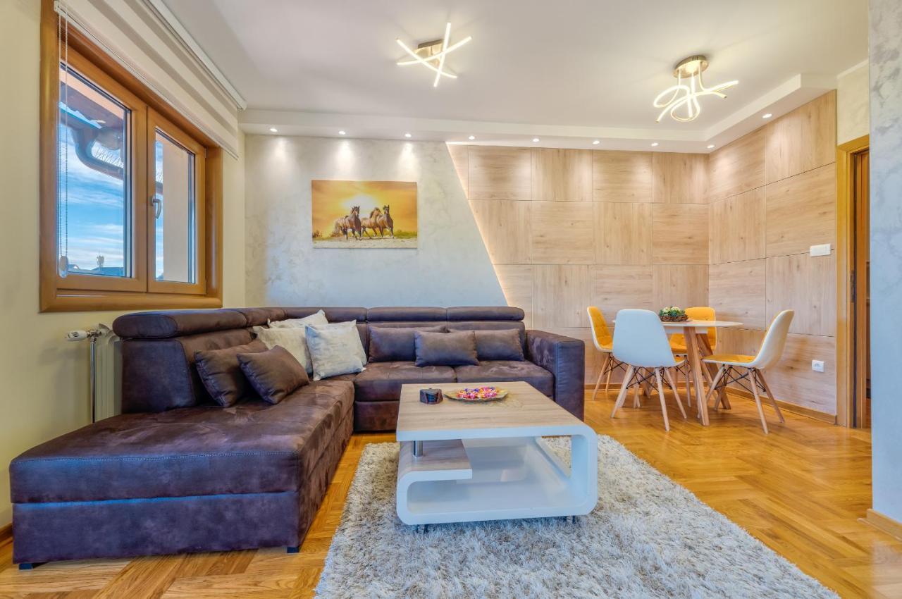Apartment Papillon 3 Zlatibor Bagian luar foto